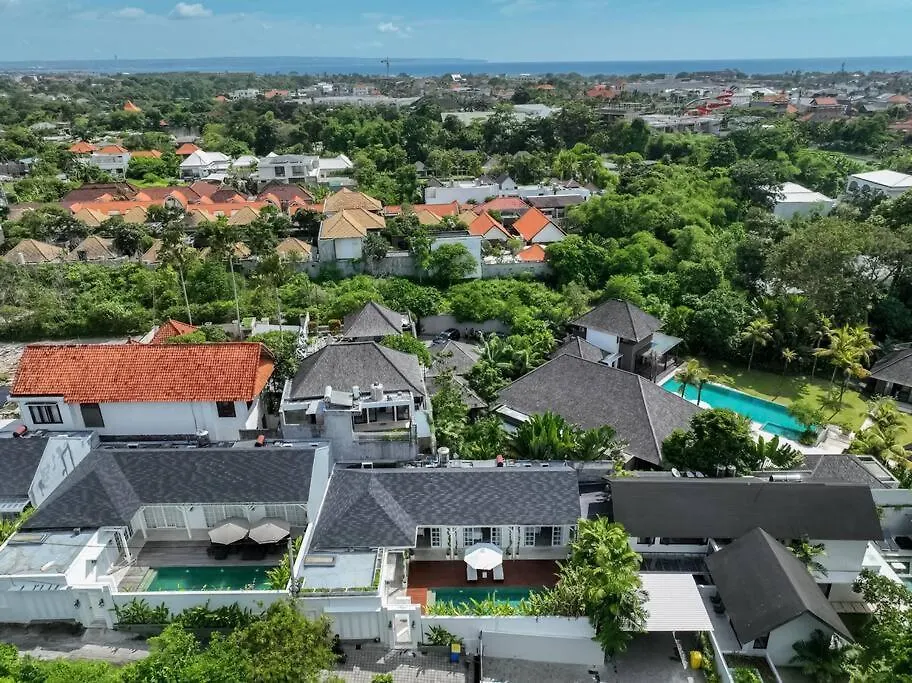 Blanc Mediterranean: 3Br In Central Canggu